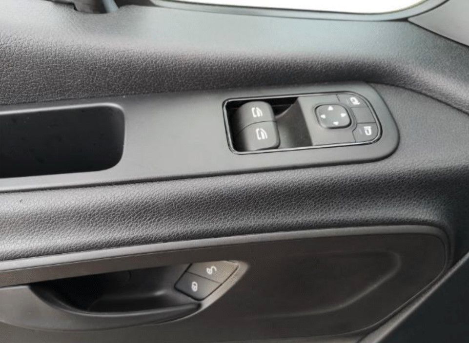 Mercedes-Benz Sprinter 2024