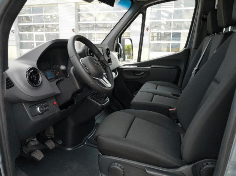 Mercedes-Benz Sprinter 2024