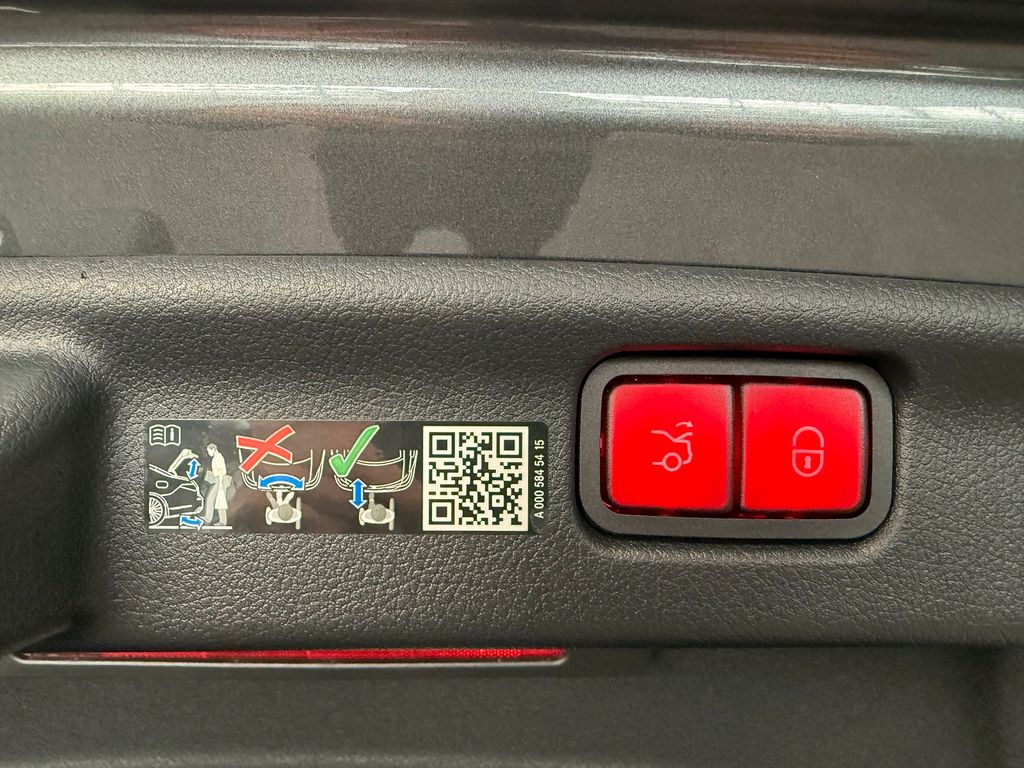 Mercedes-Benz C 200 2024