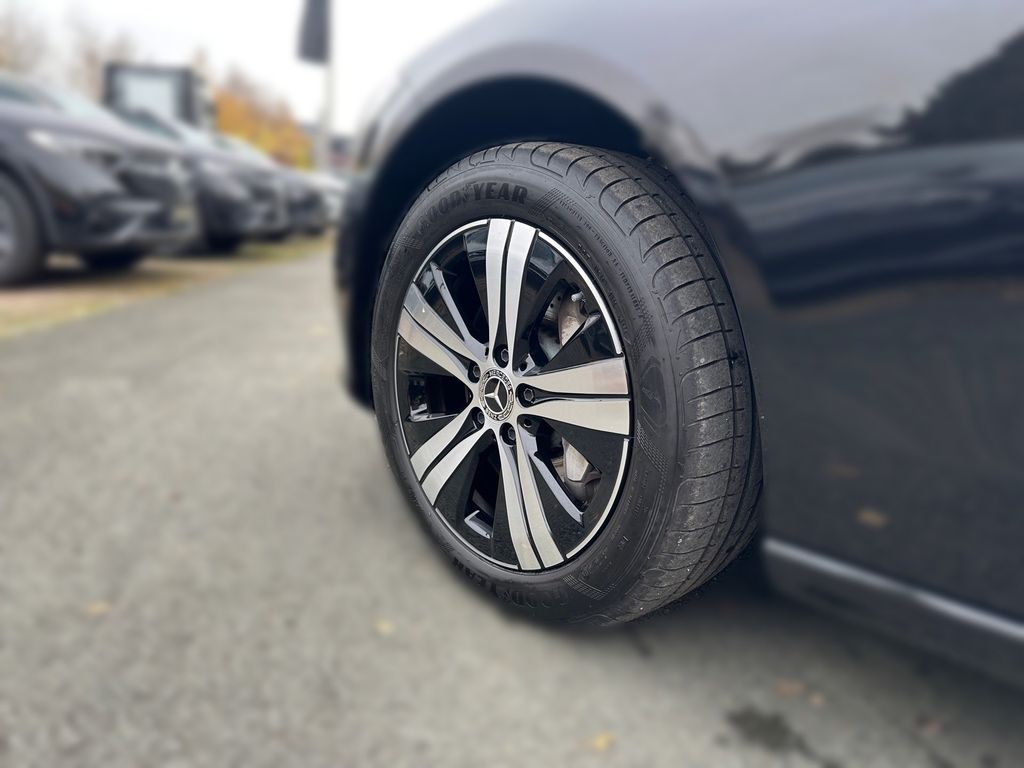 Mercedes-Benz C 300 2024