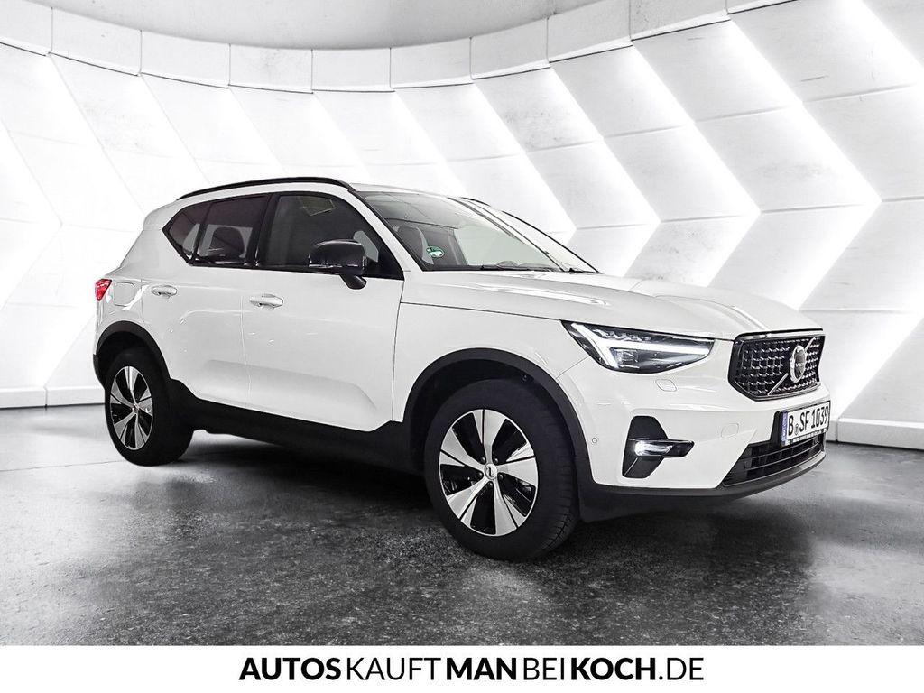 Volvo XC40 2025