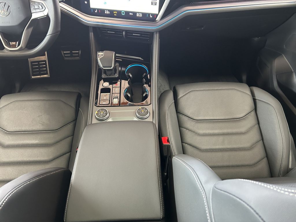 Volkswagen Touareg 2025