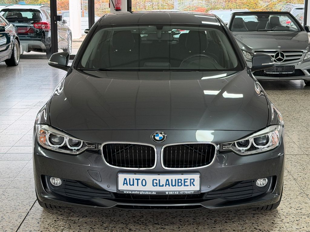 BMW 318 2013