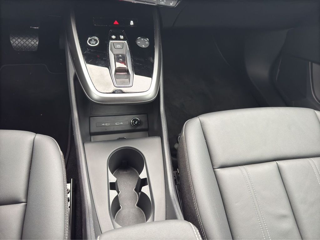 Audi Q4 e-tron 2025