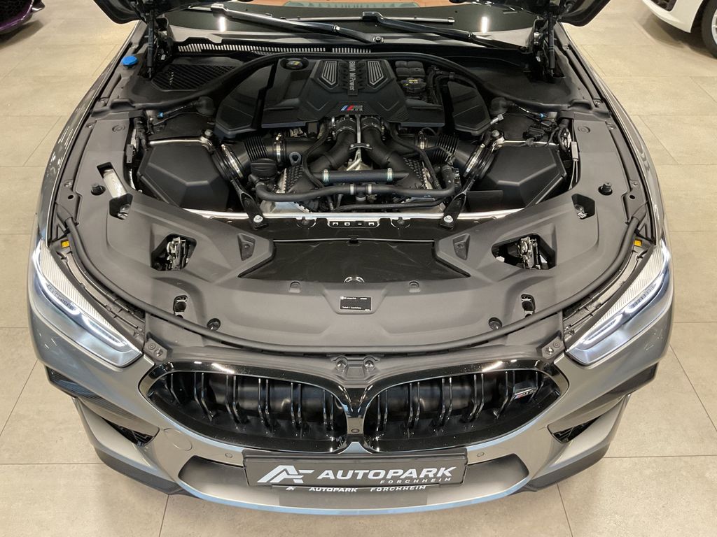BMW M8 2021