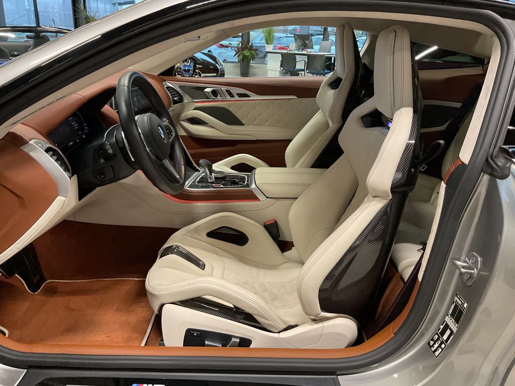 BMW M8 2021