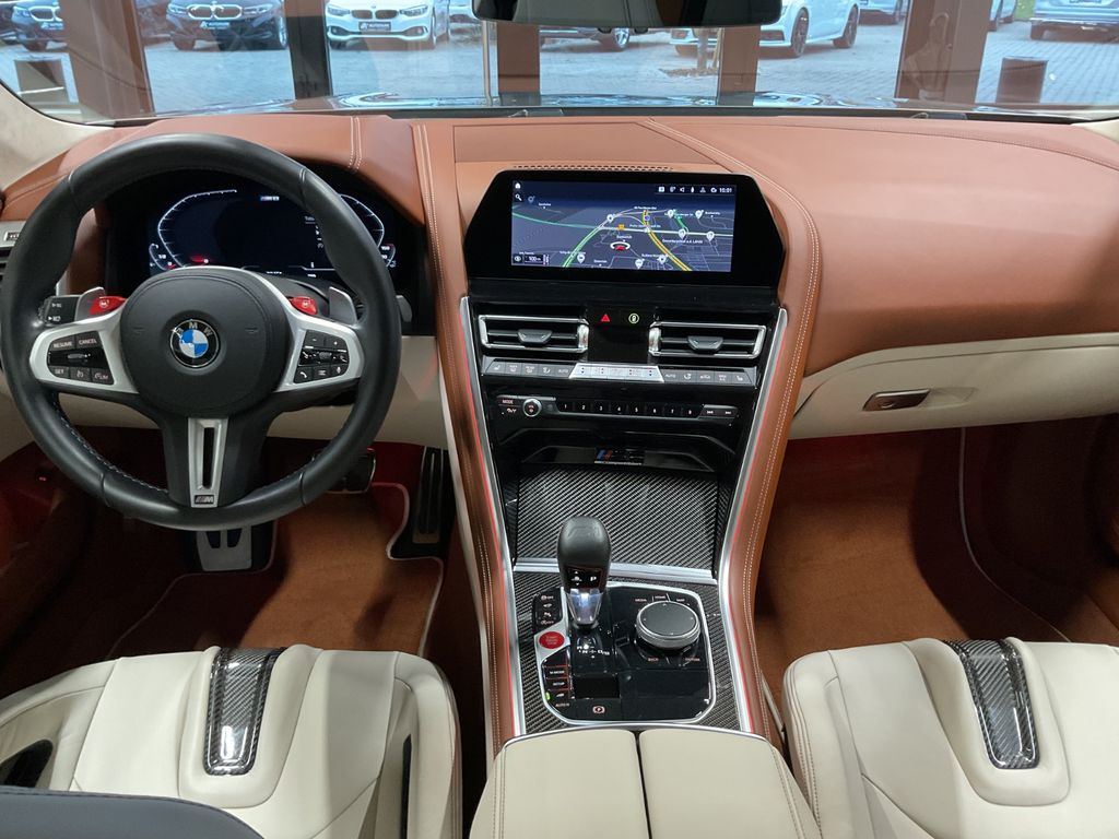 BMW M8 2021