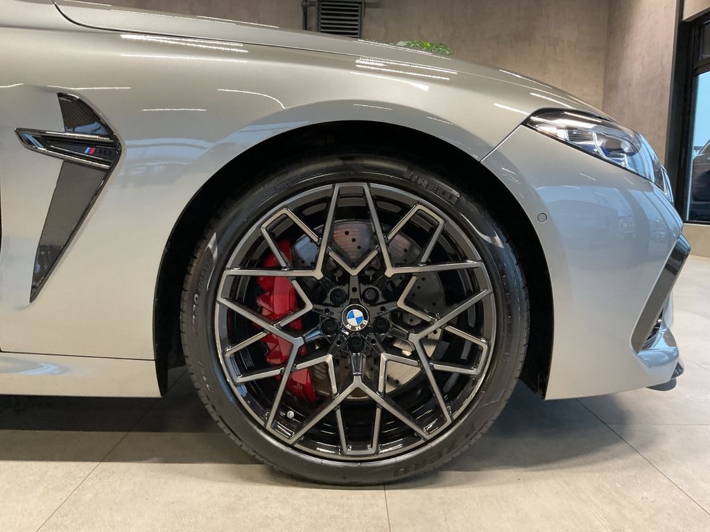 BMW M8 2021