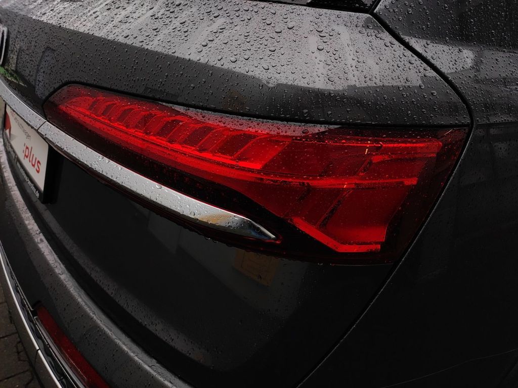Audi SQ7 2025