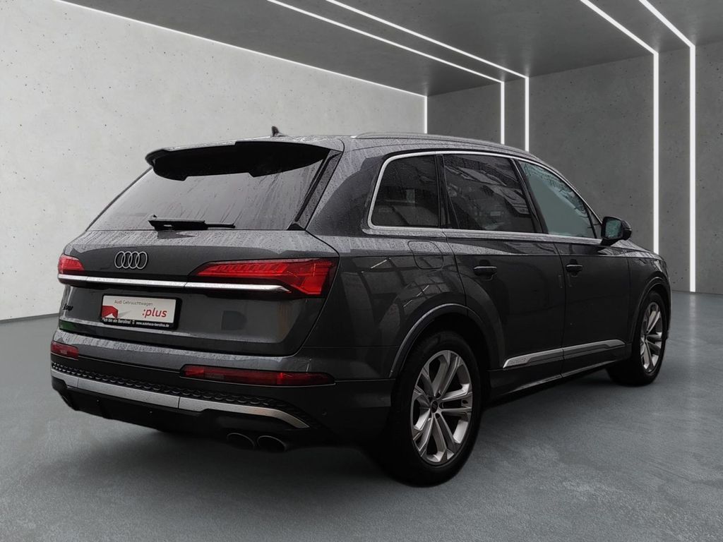 Audi SQ7 2025