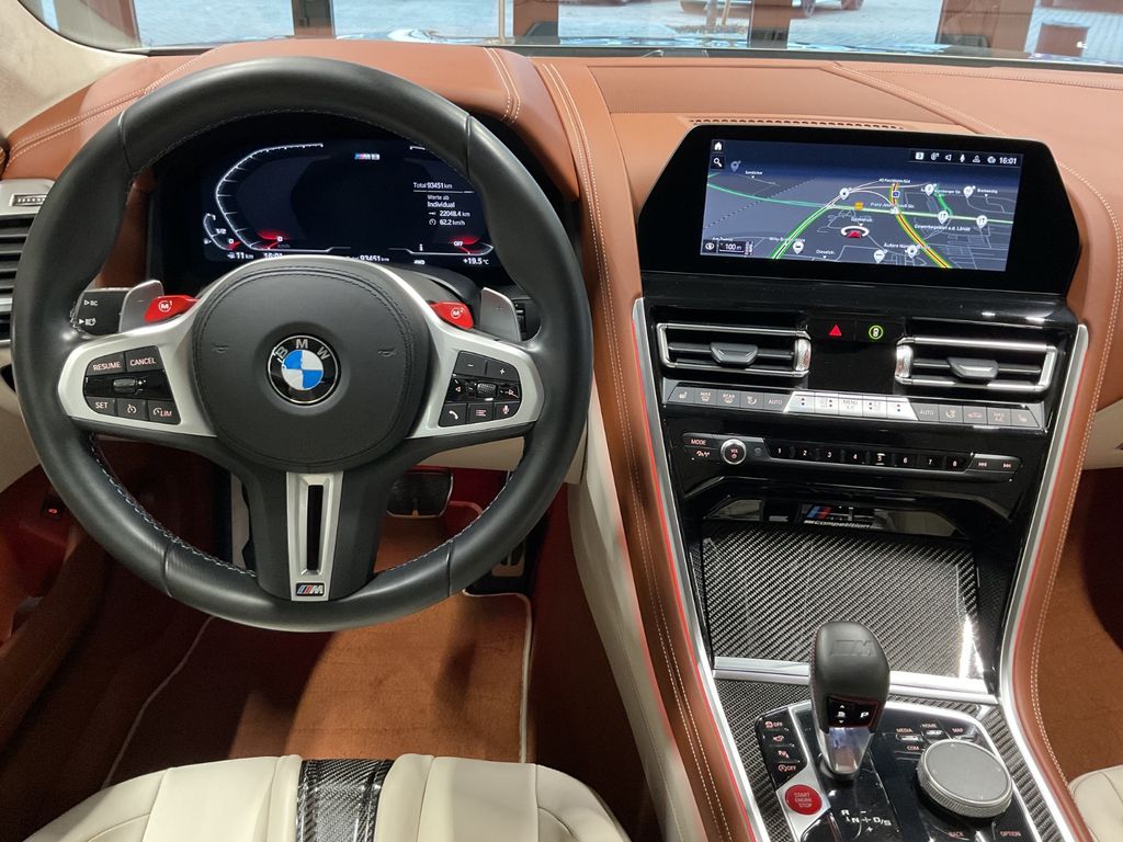 BMW M8 2021