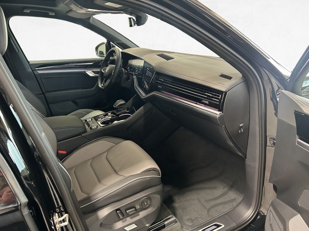 Volkswagen Touareg 2025