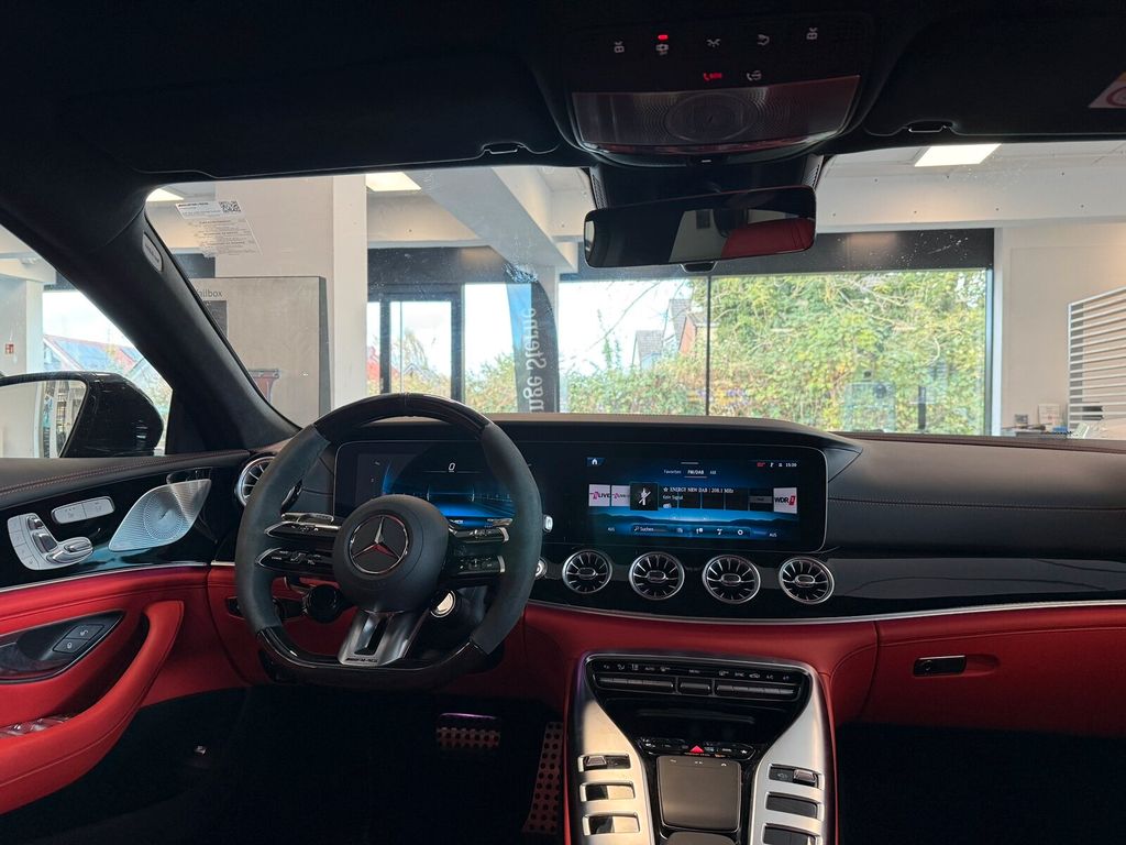 Mercedes-Benz AMG GT 2025