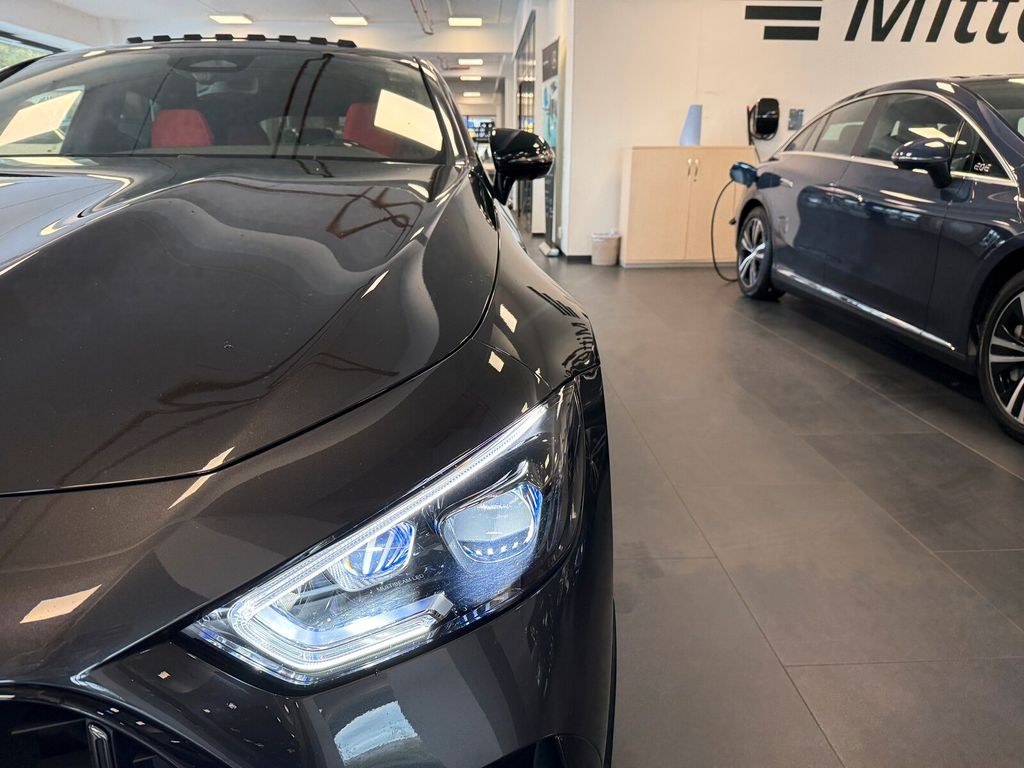 Mercedes-Benz AMG GT 2025