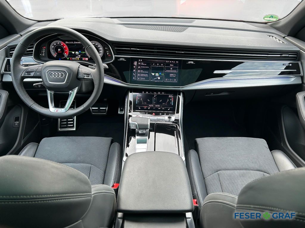 Audi SQ8 2025