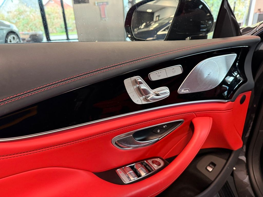 Mercedes-Benz AMG GT 2025