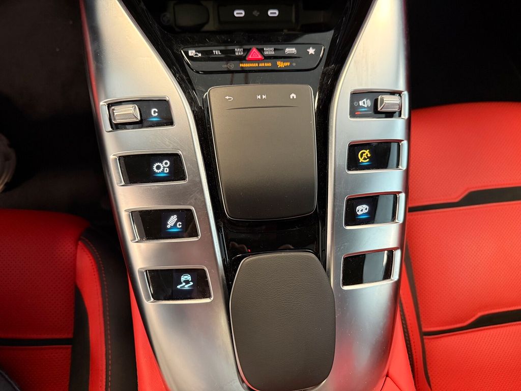 Mercedes-Benz AMG GT 2025