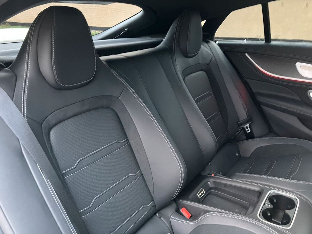 Mercedes-Benz AMG GT 2024