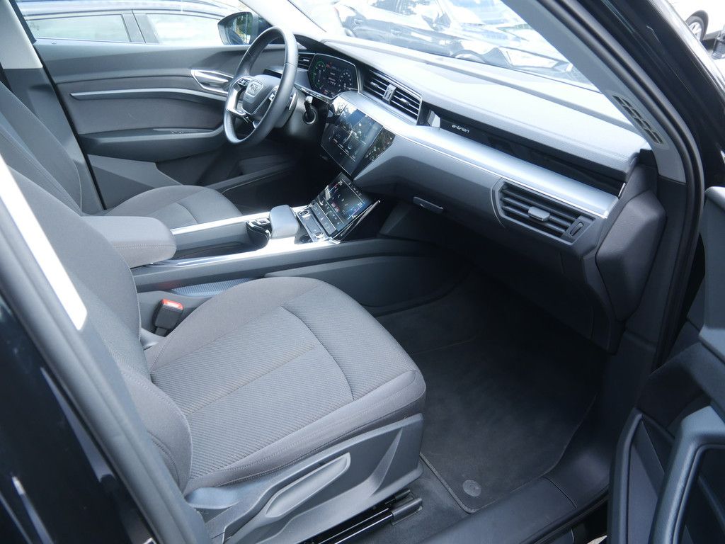 Audi e-tron 2022