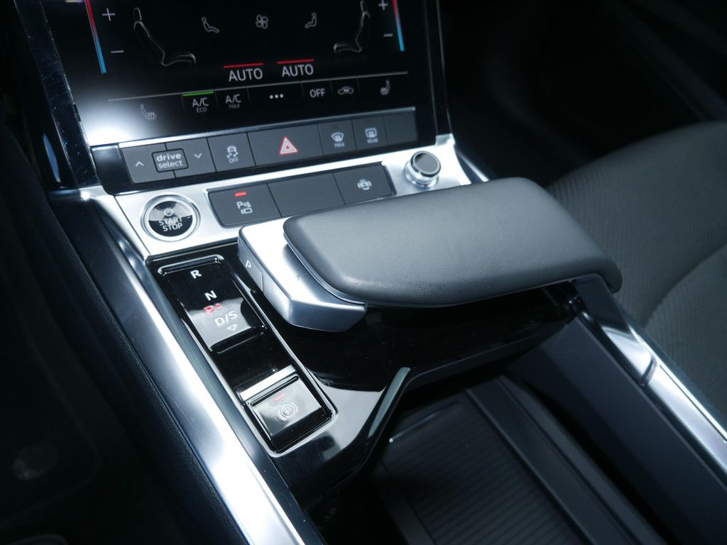 Audi e-tron 2022