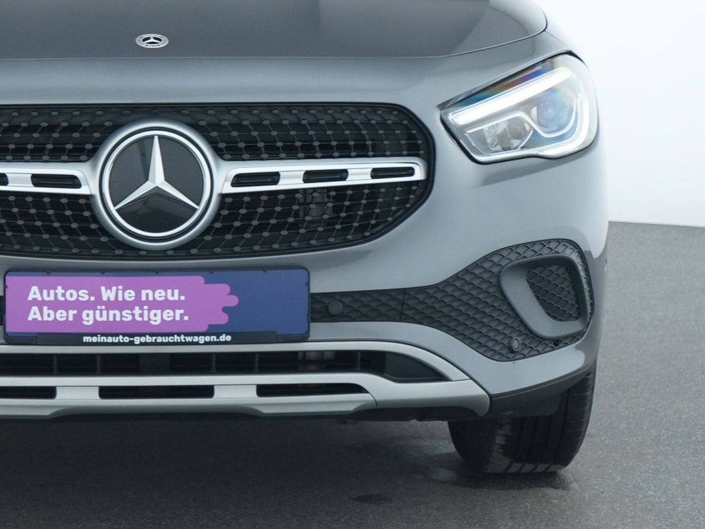 Mercedes-Benz GLA 200 2023