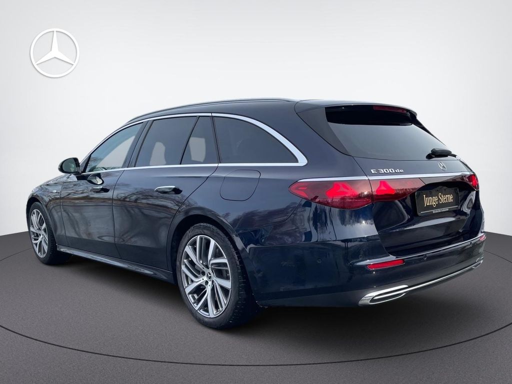 Mercedes-Benz E 300 2025