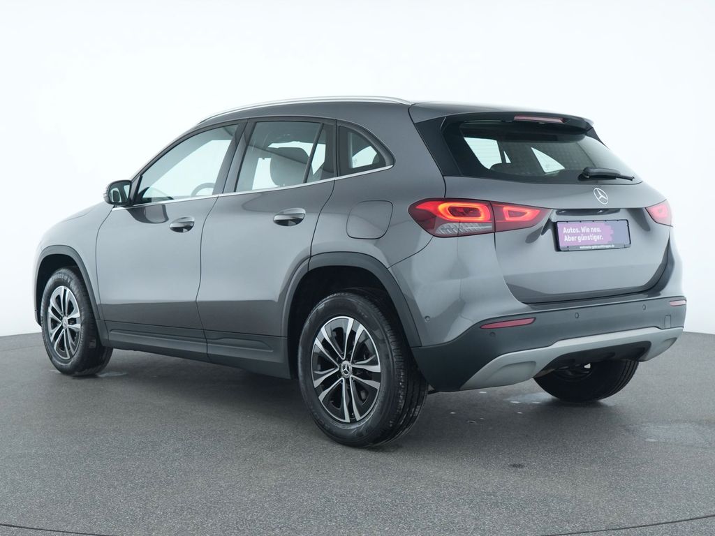 Mercedes-Benz GLA 200 2023