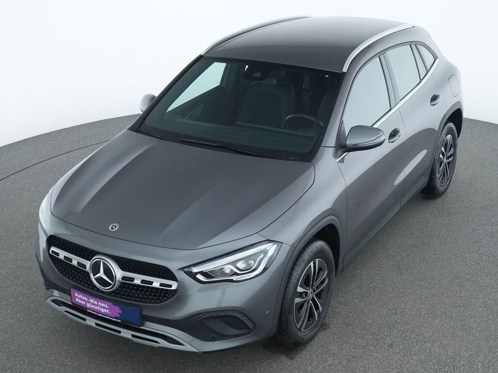 Mercedes-Benz GLA 200 2023