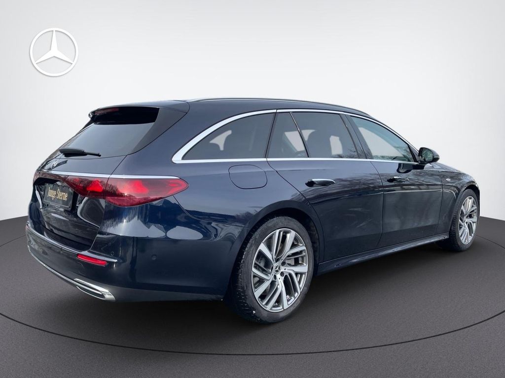 Mercedes-Benz E 300 2025