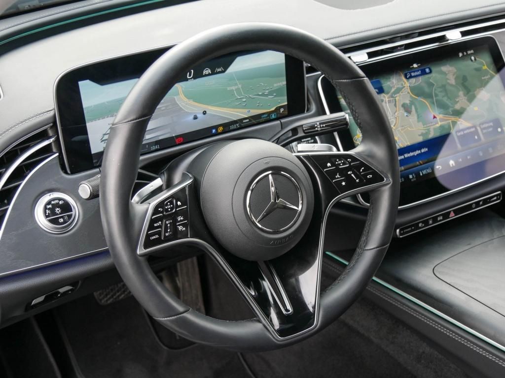 Mercedes-Benz E 220 2024