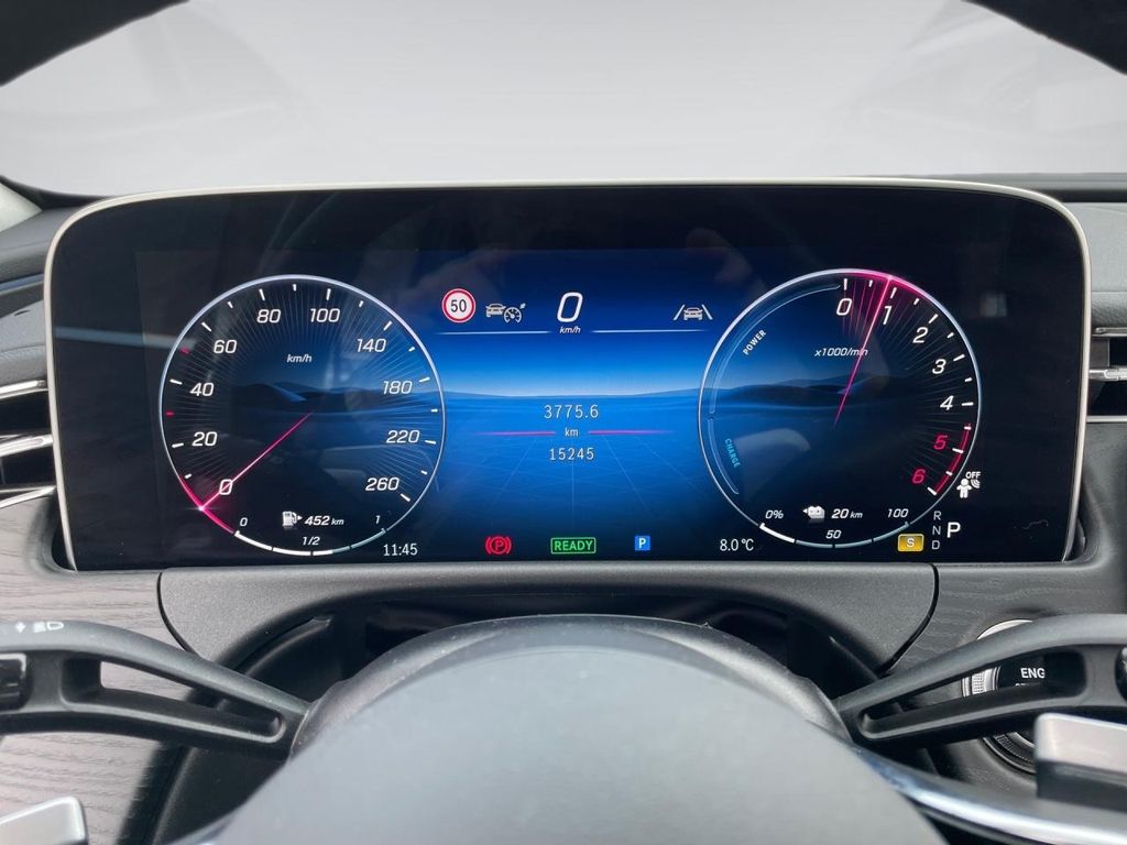 Mercedes-Benz E 300 2025