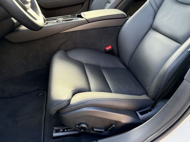 Volvo V90 2025