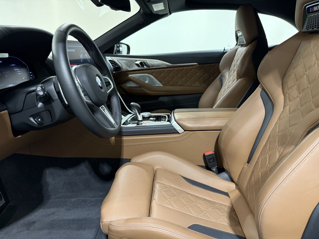 BMW M8 2025