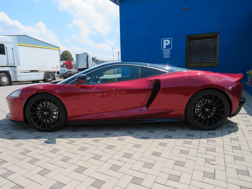 McLaren GT 2019