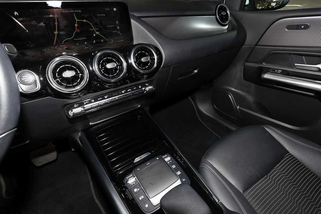 Mercedes-Benz B 250 2022