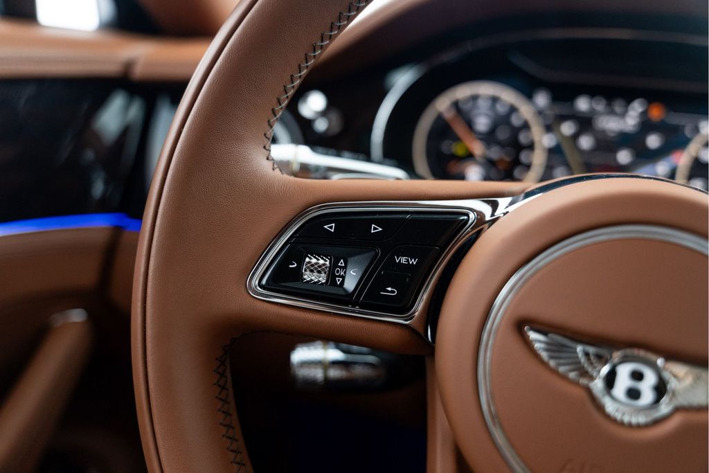 Bentley Flying Spur 2022
