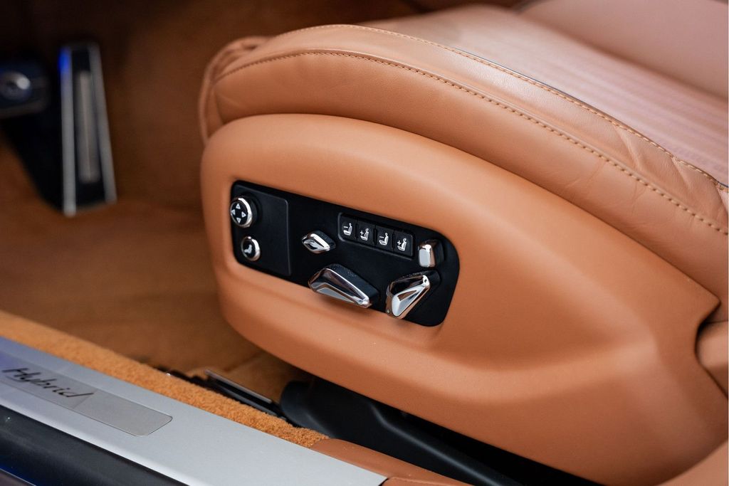 Bentley Flying Spur 2022