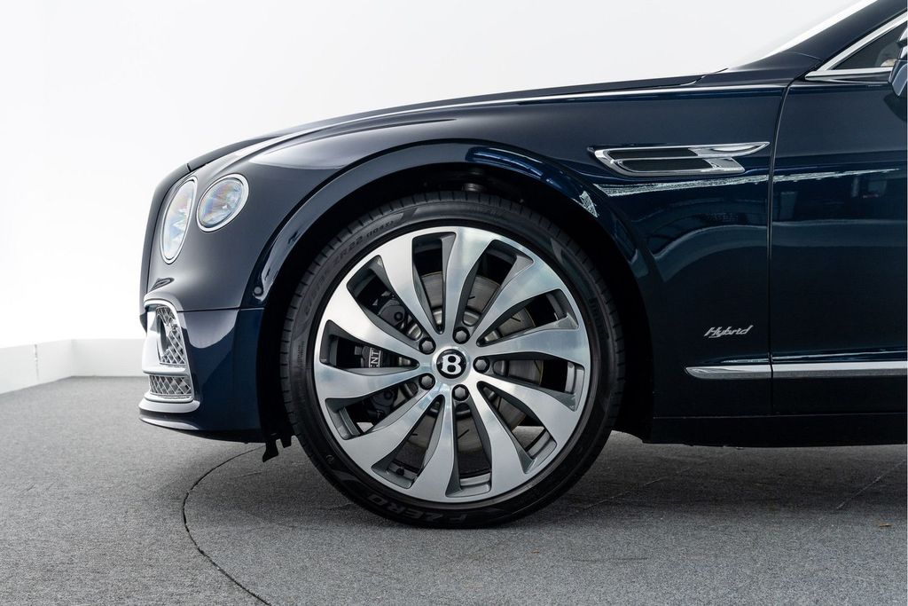 Bentley Flying Spur 2022