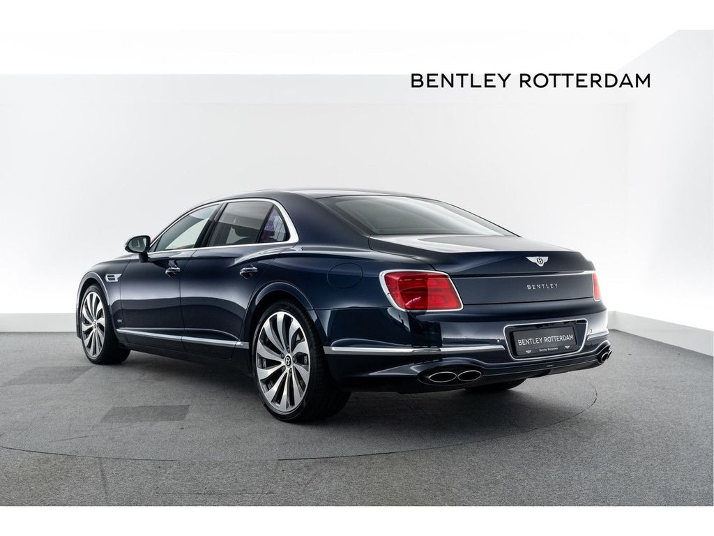 Bentley Flying Spur 2022