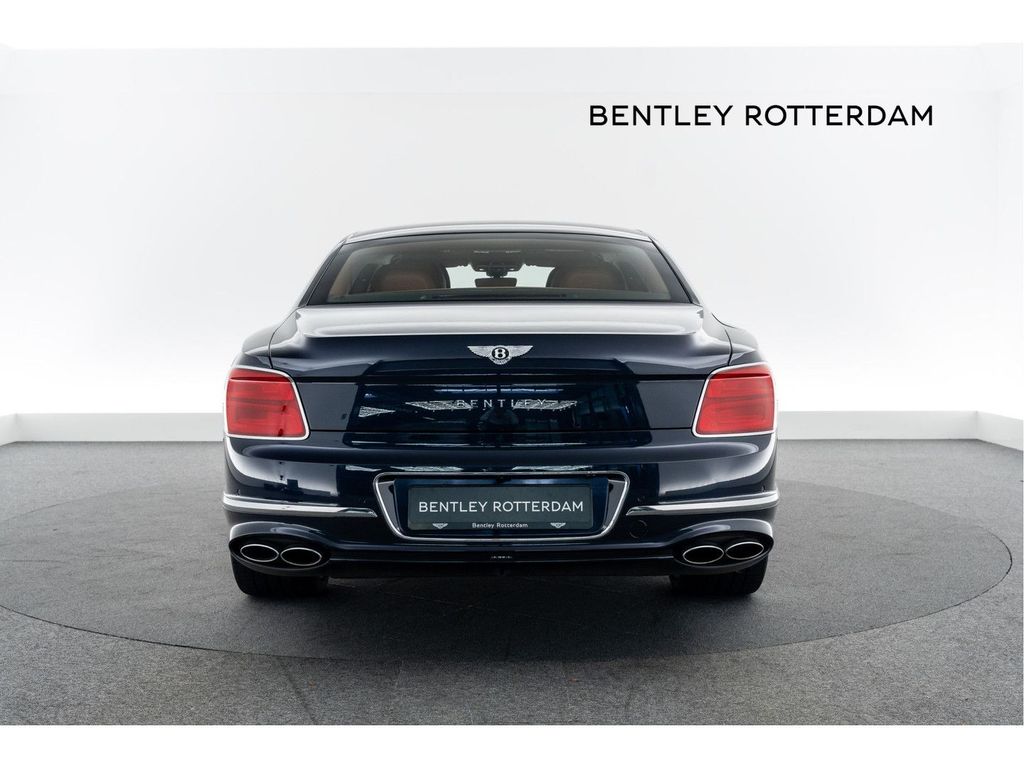 Bentley Flying Spur 2022