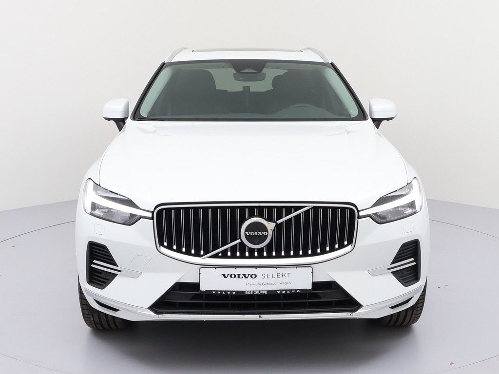 Volvo XC60 2025