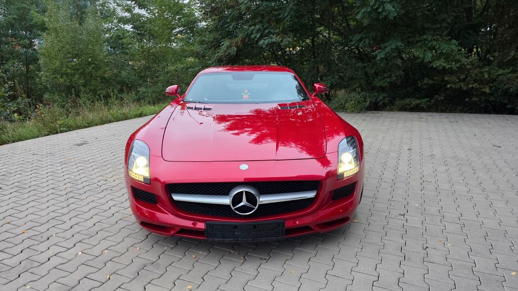 Mercedes-Benz SLS AMG 2011