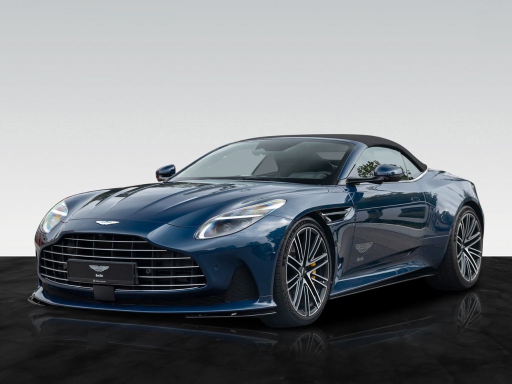 Aston Martin DB12 2025