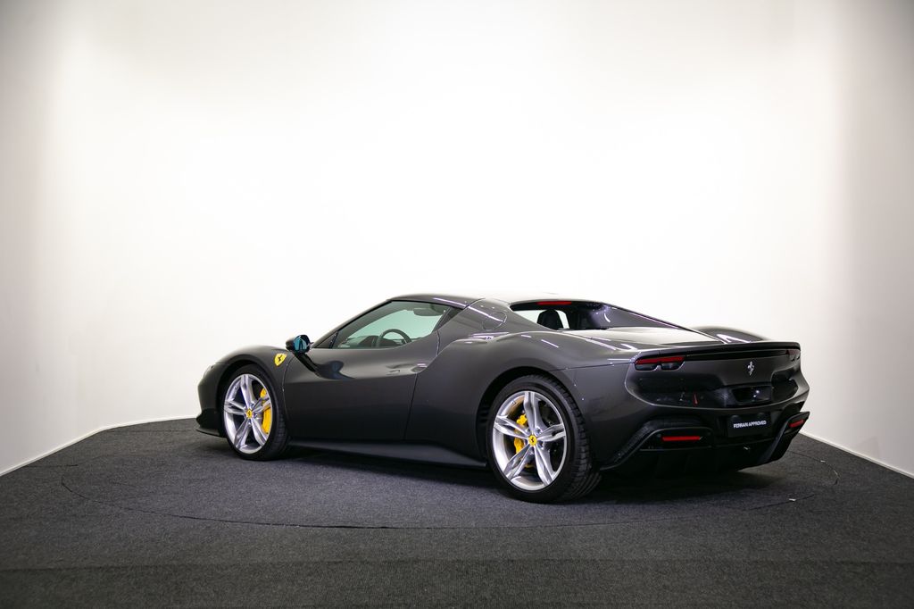 Ferrari 296 GTB 2024