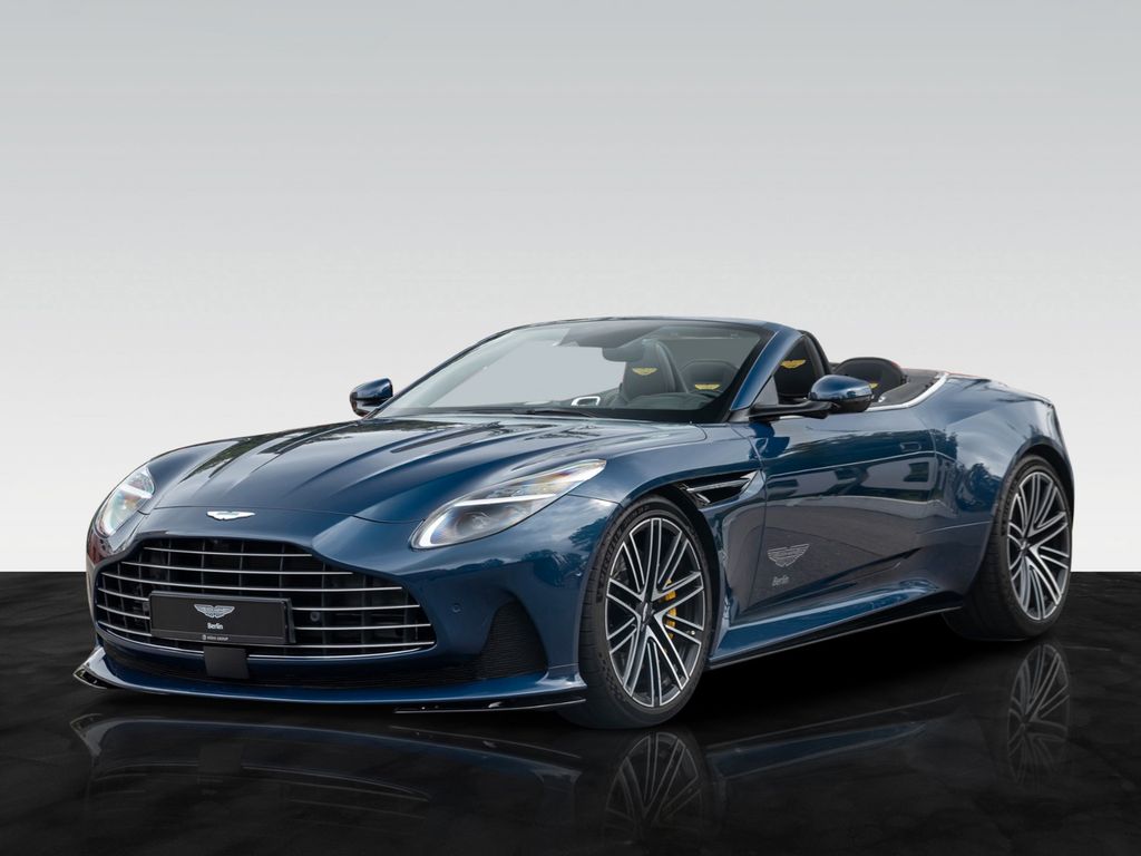Aston Martin DB12 2025