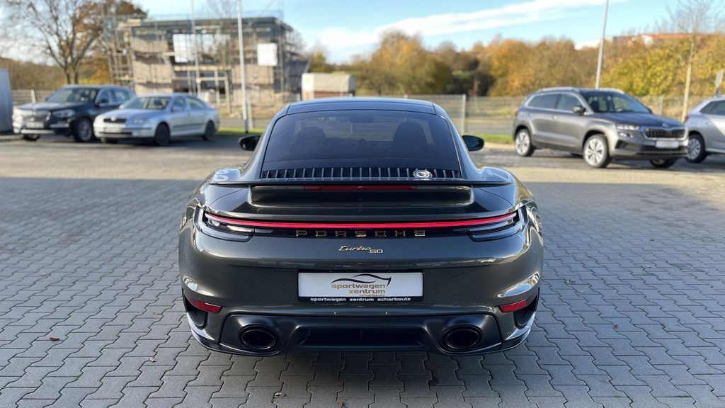 Porsche 992 2025