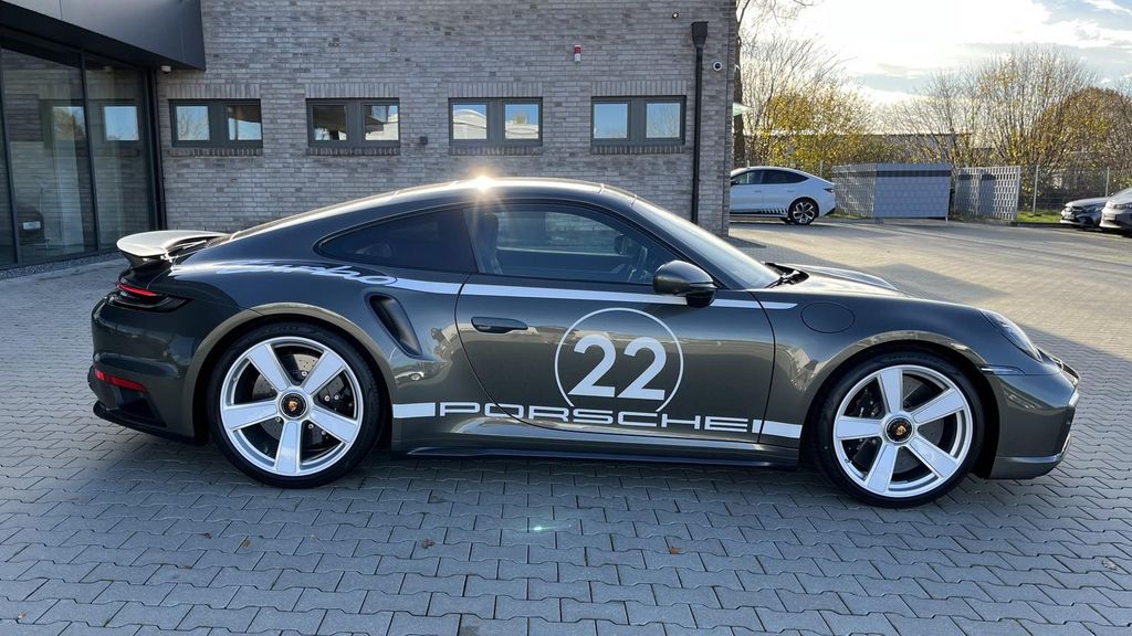 Porsche 992 2025