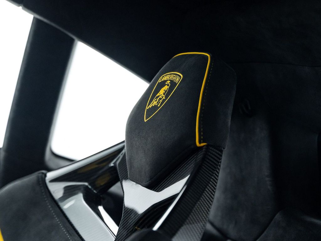 Lamborghini Huracán 2024