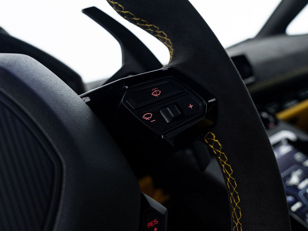 Lamborghini Huracán 2024