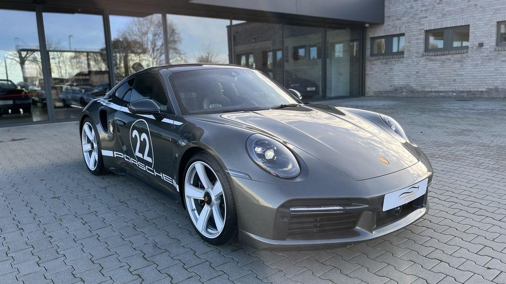 Porsche 992 2025